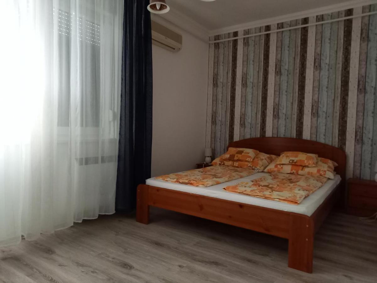 Kardos Apartman Debrecen Ngoại thất bức ảnh